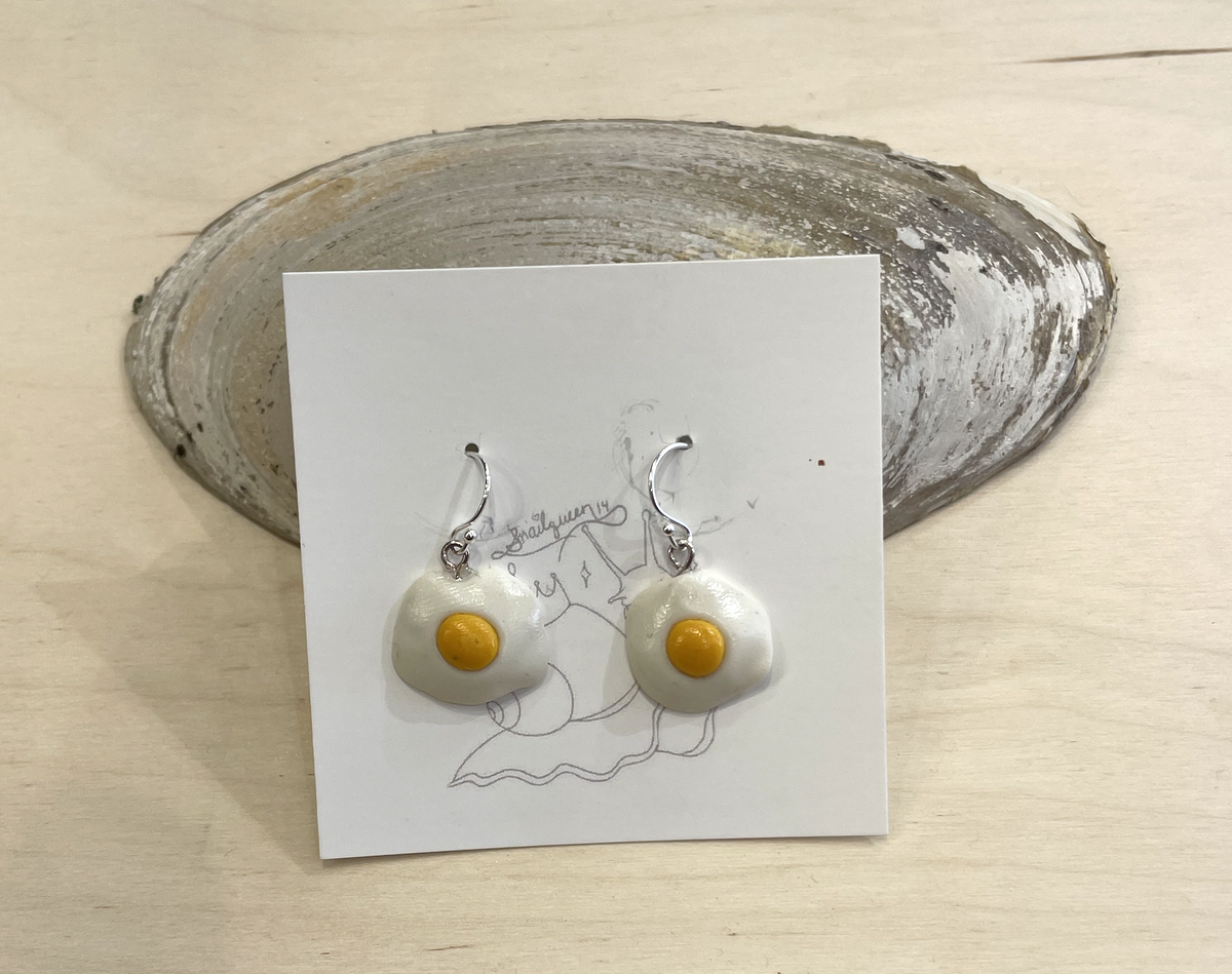 Earrings - Robin Carlson -@snailqueen14