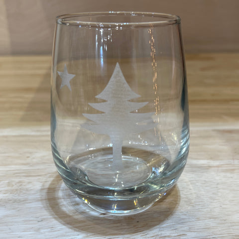 Etched 1901 Flag Wine Glass @doles_orchard